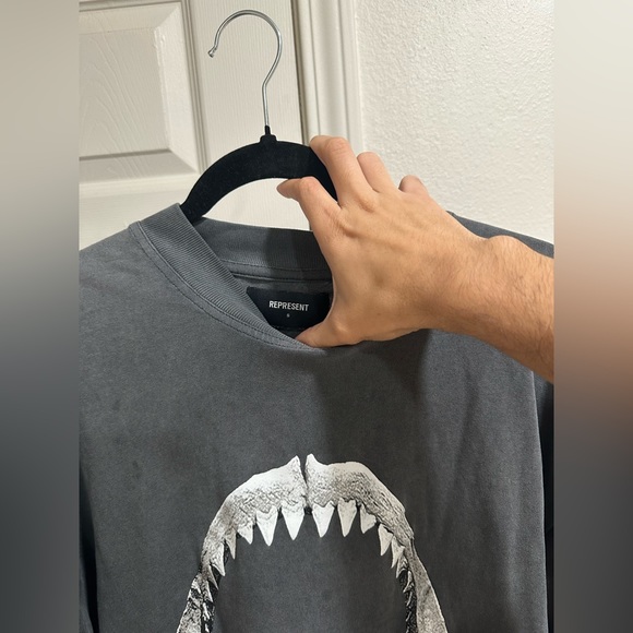 Represent Shark Teeth t shirt size small fits like a medium - Picture 9 of 9